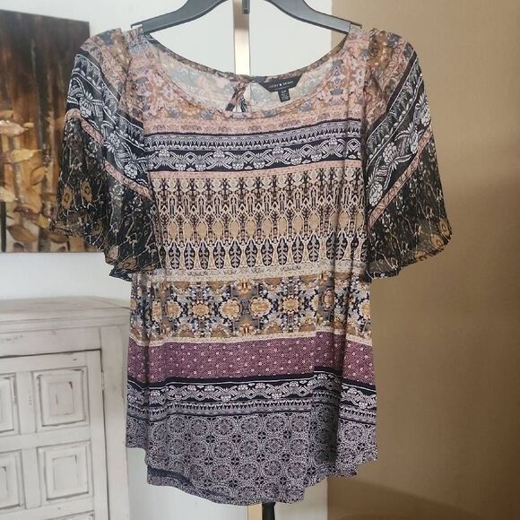 Lucky Brand Pink and Blue Graphic Short Sleeve Blouse NWOT‎ - Picture 3 of 3